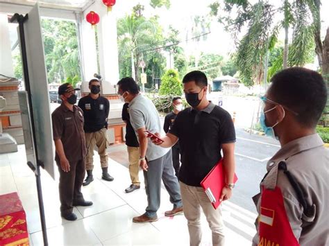 Satpol Pp Kembali Sidak 3 Mall Di Denpasar Pastikan Penerapan Prokes
