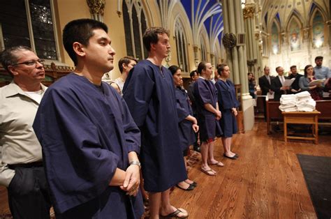 New Catholics Find Community Beauty In Church Chicagoland Chicago