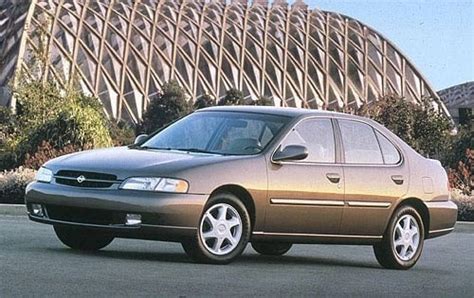 Used 1998 Nissan Altima Sedan Review Edmunds