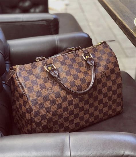 The complete guide to authenticating a louis vuitton neverfull (damier). How To Spot A Fake Louis Vuitton Speedy Bag! - Brands Blogger