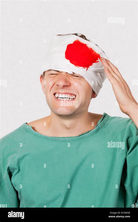 Head Injury Hi Res Stock Photography And Images Alamy