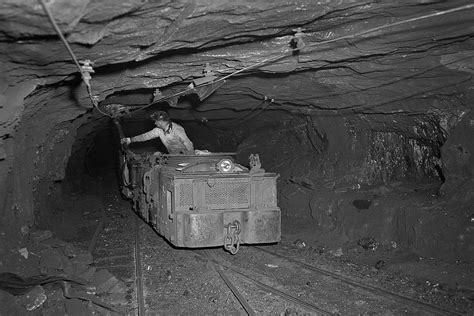 Cape Breton Coal Mining 1938 Knickles Studio And Gallery