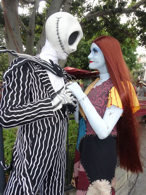 Video Jack Skellington And Sally Meet And Greet With