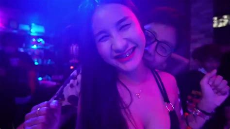moon agogo walking street pattaya thailand sexy hot thai bargirls dancing youtube