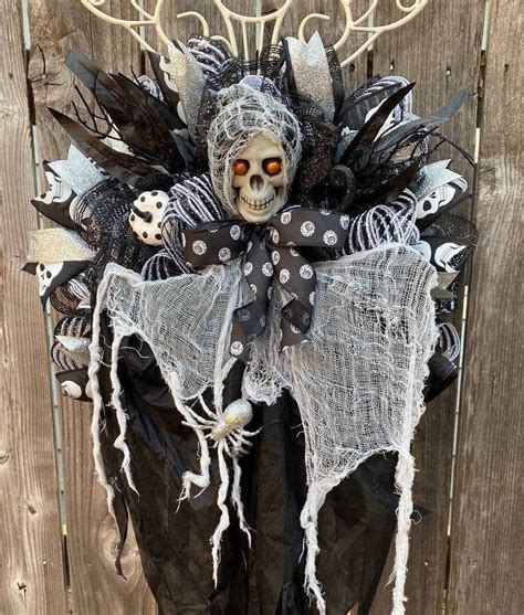 Halloween Mini Wreath Ghost Wreath Skull Ghost Wreath Etsy Fall