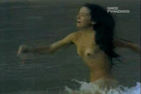 Tina Romero Desnuda En Mujeres Salvajes