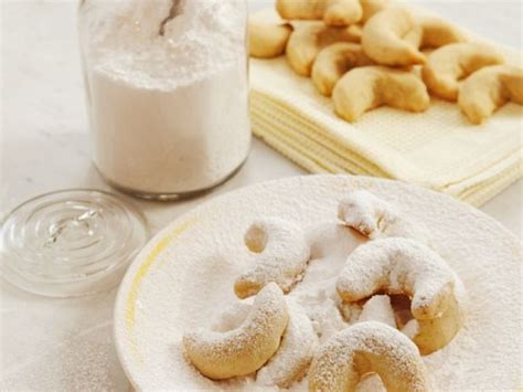 Vanilla Crescent Cookies Recipe Eat Smarter Usa