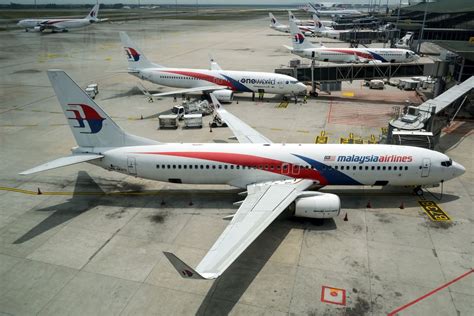 Flights from kuala lumpur to kuching starting from 65 €. Malaysia Airlines suspends more flights, cancelling over ...