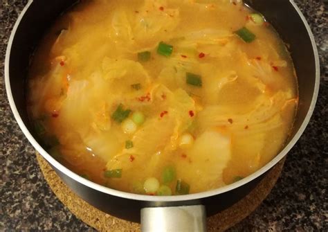 Korean Napa Cabbage Soup Baechuguk Recipe By Sophie Cookpad