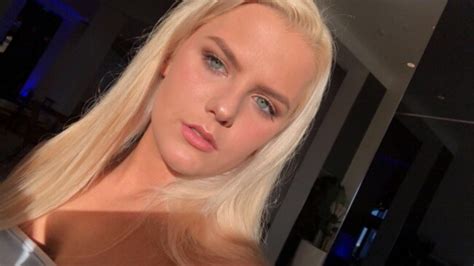 Spray Tans Teen S Viral Tweet Shows What Happens When You Cry After Tan