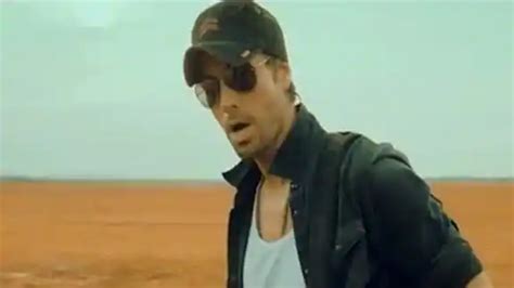 Enrique Iglesias Estrena El Videoclip De Duele El Corazón El Norte