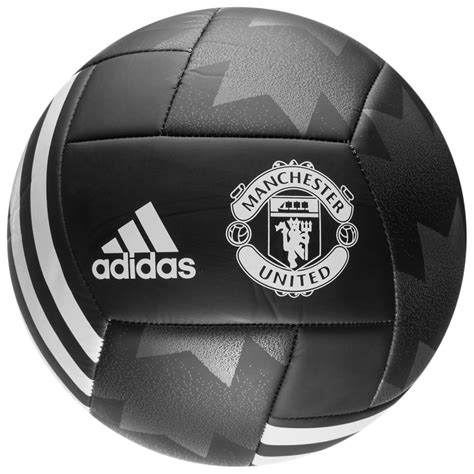 Manchester united wallpaper adidas dswijaya. Manchester United Football - Black/White | www ...