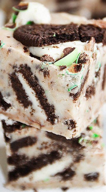 I needed a home for all of these bits and pieces and these chocolate fudge mint. Easy Oreo Mint Fudge | Delicious fudge recipe, Fudge ...