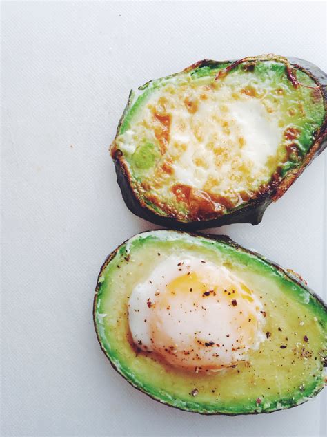 Baked Eggs In Avocado Good Healthy Recipes Healthy Treats Clean