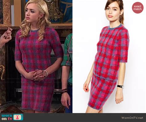 Wornontv Emmas Pink Checked Top And Skirt Set On Jessie Peyton List Clothes And Wardrobe