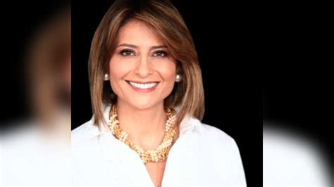 María Lucía Fernández presentadora de Noticias Caracol publicó fotos