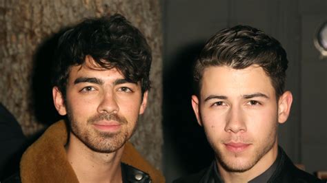 Nick And Joe Jonas Get Matching Tattoos For The Vmas 2016 Teen Vogue
