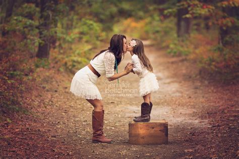 fall mother daughter session Fotos madre Fotografía de madre e hija