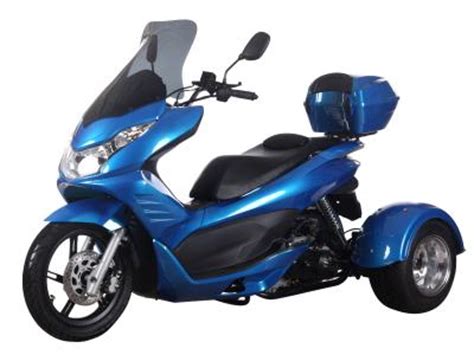 Sourcing guide for three wheel gas scooter: 50cc Trike Scooter > Spirit 50cc Scooter Trike 3 Wheel ...