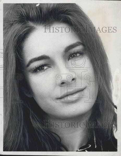 1970 Press Photo Actress Anne Archer In The Storefront Lawyers