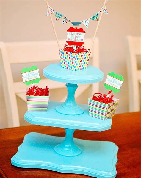May 05, 2021 · 34) diy cupcake stand centrepiece whether you buy or borrow a set of cake stands you will find so much choice when it comes to style and design from vintage to contemporary. DIY- Cupcake Stand. Love the use of unfinished wood plaques! | Diy cupcake stand, Diy cupcakes ...