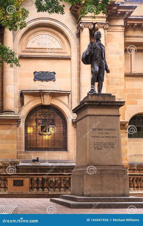 Statue Of Matthew Flinders Sydney Australia Editorial Photo Image