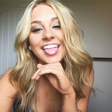 20 Tongue Selfies That Will Blow You Away Fooyoh Entertainment