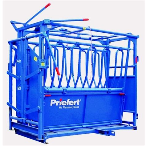 Livestock Supplies Priefert S01 Squeeze Chute With Manual Headgate Beef