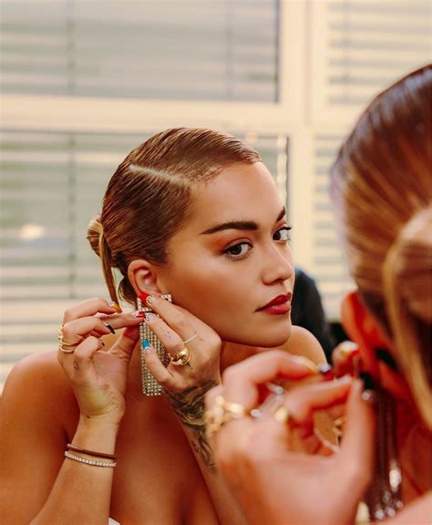 Rita Ora Sexy In Dressing Room 5 New Photos The Fappening
