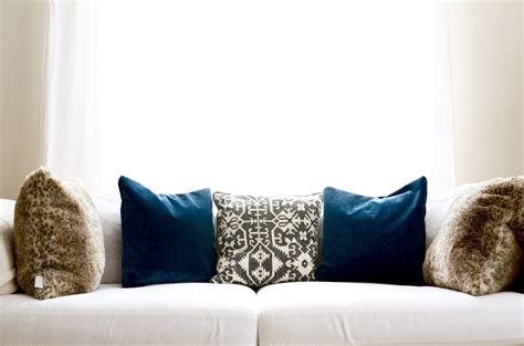Blue Velvet in the Living Room | By Georgia Grace