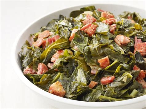 One bunch of large collard greens is 8 to 10 large leaves or 1 1/2 to 2 pounds. Southern-Style Collard Greens Recipe | Food Network ...