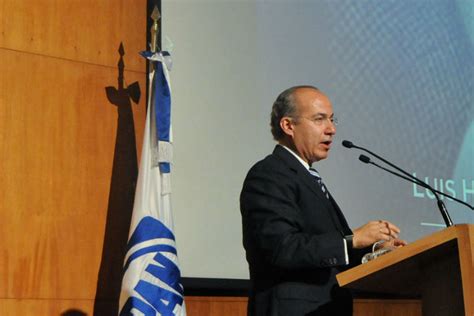 Felipe Calderón Renuncia Al Pan 24 Horas