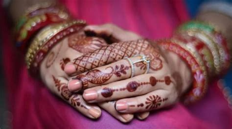 شرعی شادی‘ کم عمری کی شادی میں قانون سے بچنے کا نیا طریقہ؟ Bbc News اردو