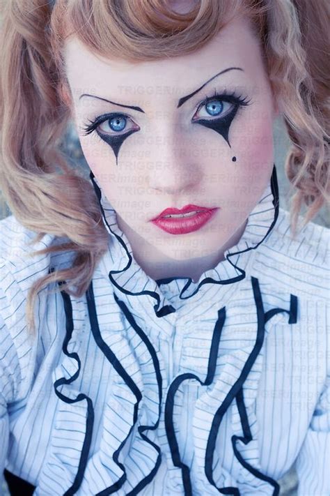 Close Up Female Clown Face Trigger Image Female Clown Clown Makeup