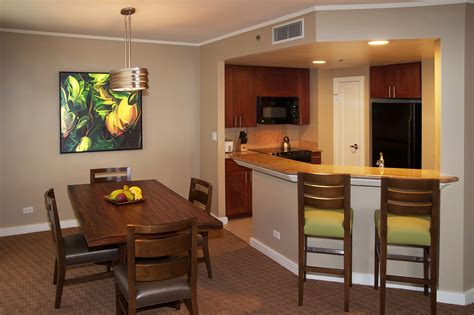 Tapa tower 1 bedroom suite. Hawaiian Resort Rentals on Oahu - Dream Vacation Villas ...