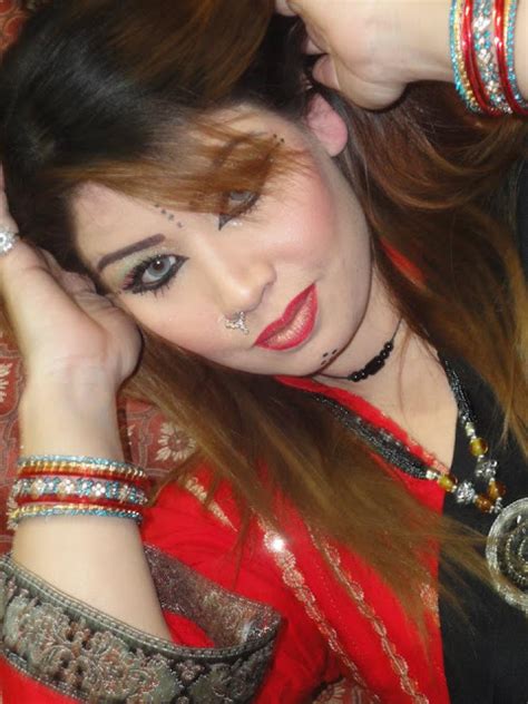 Pakistani Pashto Singer And Actress Noor Jahan Hot And Beautiful
