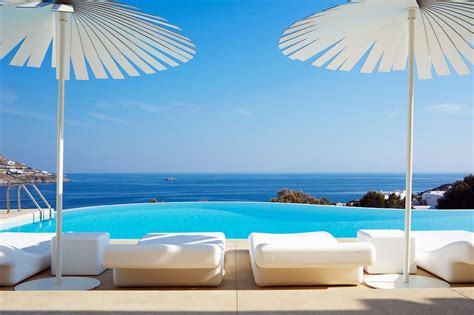 Greece Villa Rentals, Mykonos Vacations / Casol in 2021 | Greece villa, Luxury villa, Villa rental