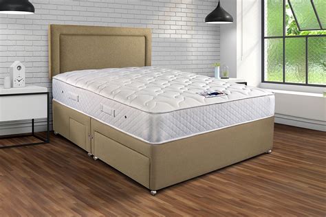 The dualcool™ technology found in the br800, is an antimicrobial performance layer that works to keep your mattress fresh and cool while moving. Sleepeezee Memory Comfort 800 Mattress | My Next Mattress