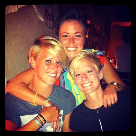 Jun 07, 2021 · megan rapinoe said opposing fans love me, so it's really difficult for them to cheer against me.. Lori Lindsey and Megan Rapnioe with ESPN producer Kira ...