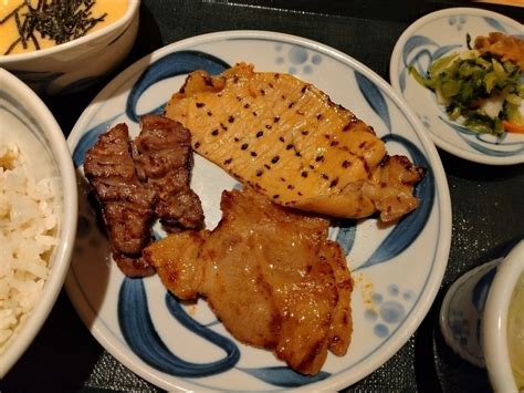 がんこトリプルセット。牛たんとろろ麦めし ねぎし チェーン店で晩ごはん。