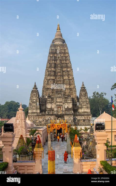 Mahabodhi Temple Bodh Gaya India Stock Photo Alamy