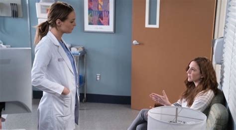 Greys Anatomy Fans Shocked By Nurse Olivias Return