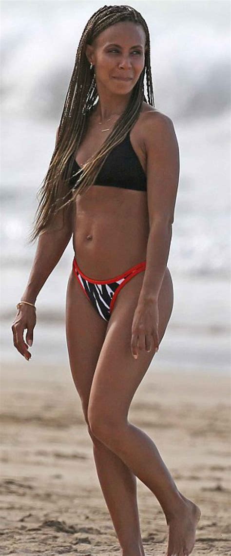 Jada Pinkett Smith Bikini Candids Hawaii December 2015