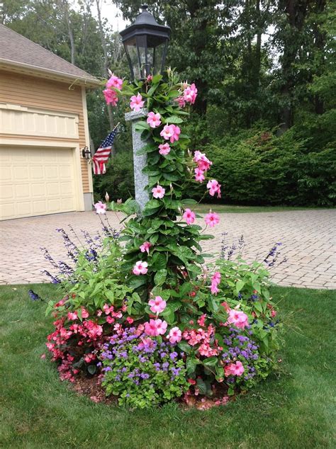 Seasonal Design And Decorating In 2021 Garden Flower Beds Light Post