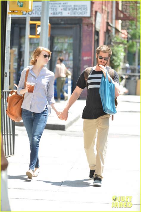 Photo Andrew Garfield Confronts Paparazzi On Stroll With Emma Stone Photo Just
