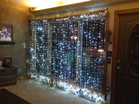 Christmas Decorations For Windows With Lights Chrismastur