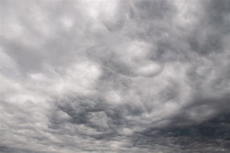 Dramatic Gray Clouds In The Sky Beautiful Gray And White Cloudy Sky