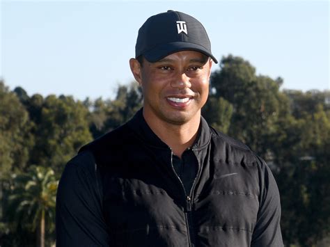 Tiger Woods Recovering After Surgery Rolling Out