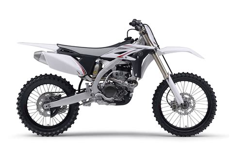 Yamaha increased the mainjet for 2001 to a 178 from 2000's 175, because the cylinder head volume had changed from 22.0cc to 21.5cc. 2010 Yamaha YZ250F