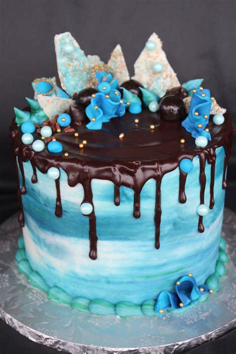 Drip Cake Blue Buttercream With Ganache Cake Drip Cakes Candy Cakes